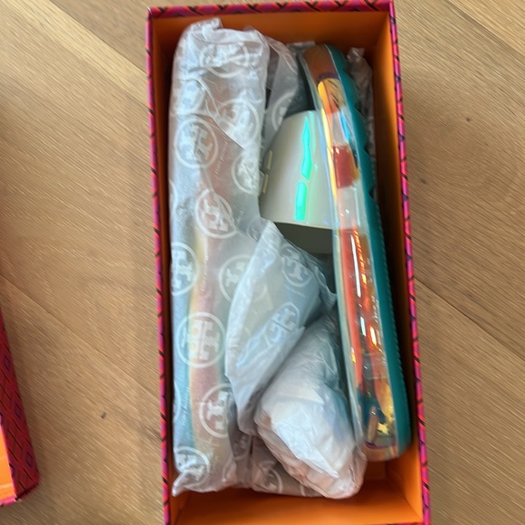 Tory Burch Women's Bubble Jelly Iridescent Tuscan Sea Slides Size 8 Includes Box - Picture 2 of 5